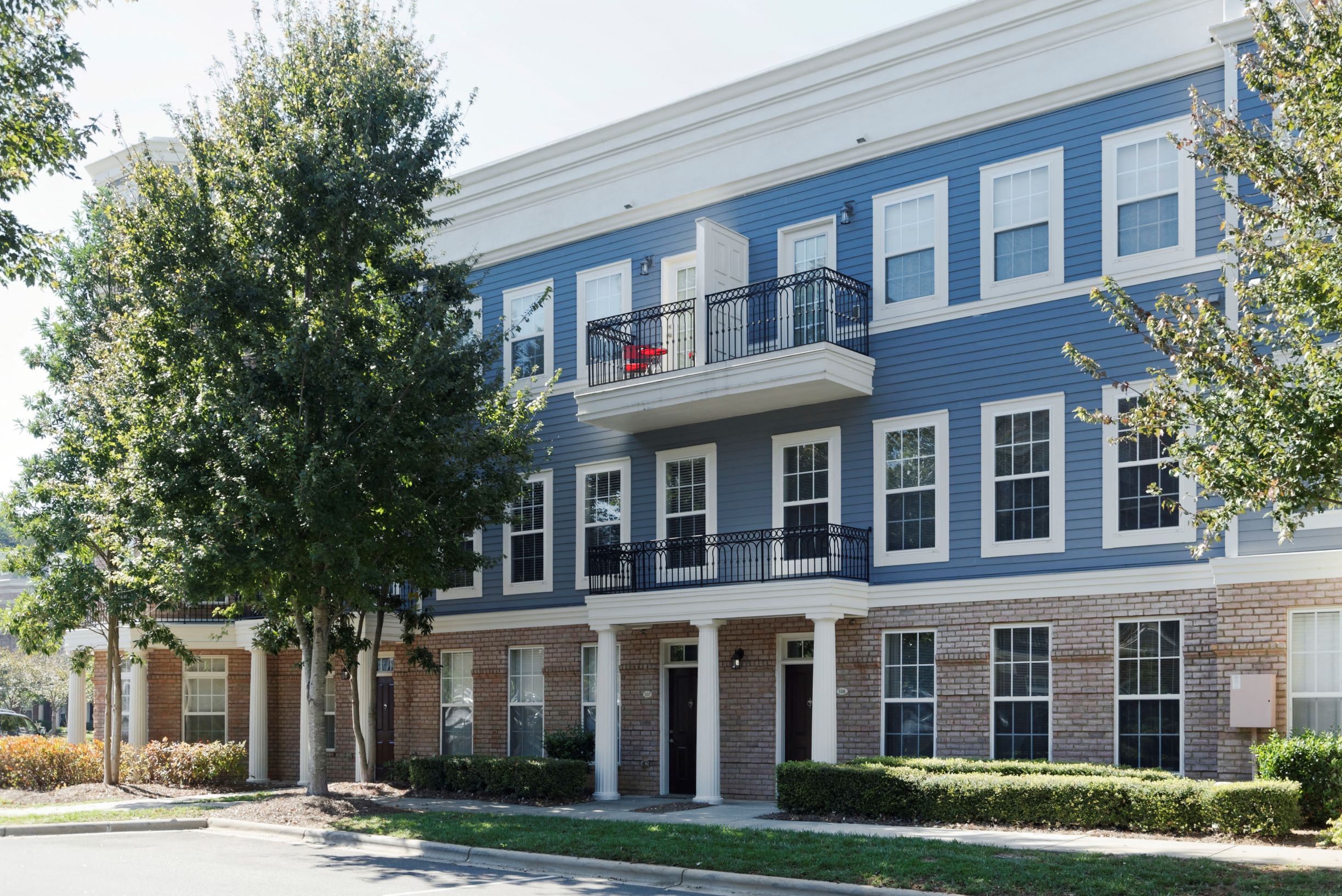 Photos of Worthington Luxury Apartments in Charlotte, NC